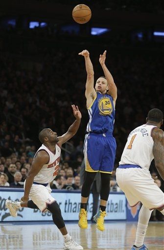 Steph Curry's stroke was perfect at MSG on Wednesday night. (Getty Images)
